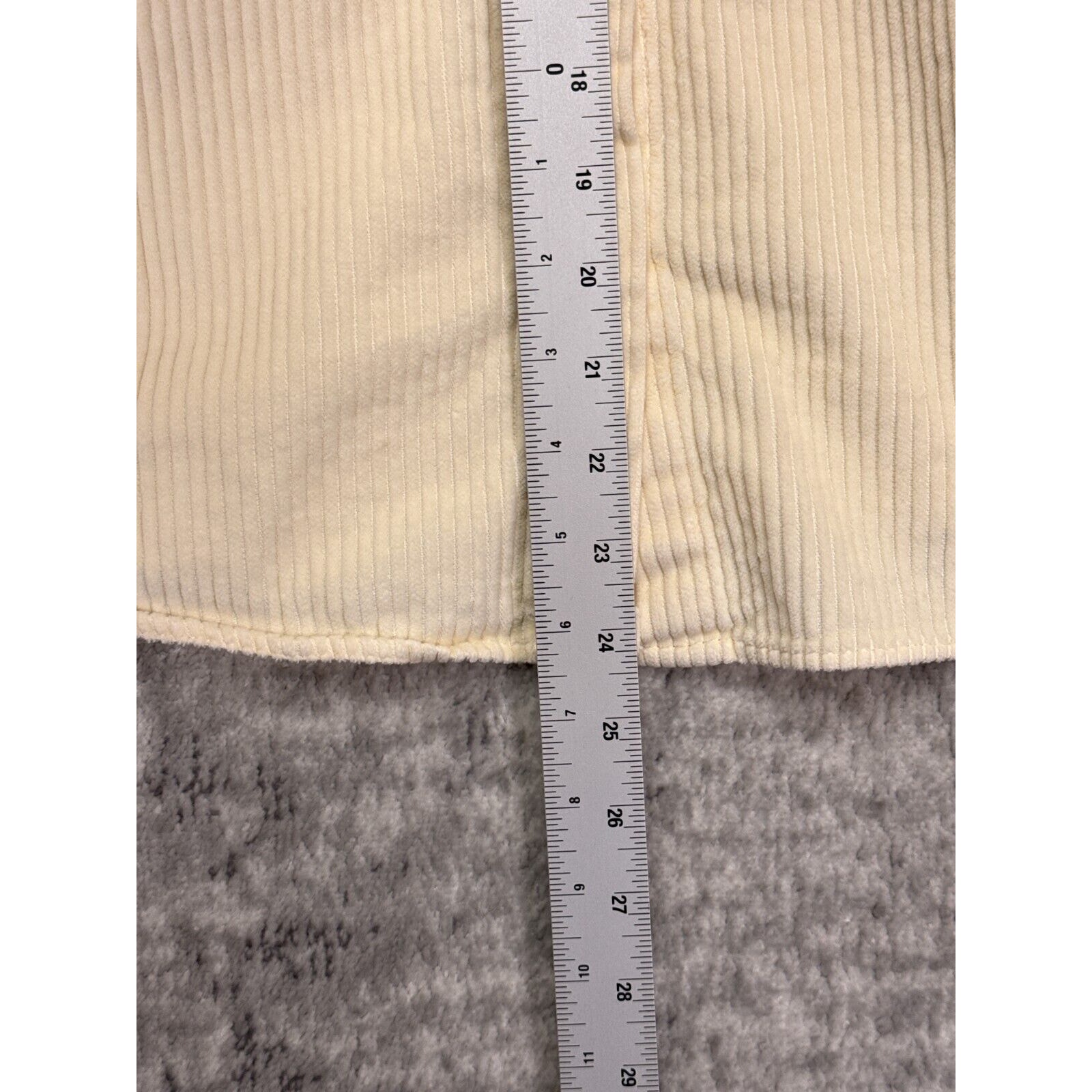 Donni. Corduroy Shirt Jacket Small Womens Banana Cream Shacket — image 6 of 8